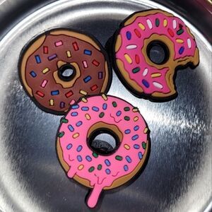 Donut bundle Croc Charms!